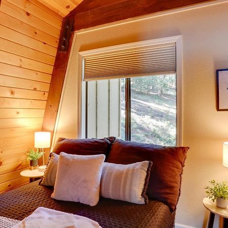 Westwood Lakefront Cabin With Hot Tub And Boat Dock! Exterior photo