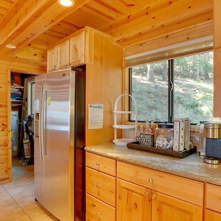 Westwood Lakefront Cabin With Hot Tub And Boat Dock! Exterior photo