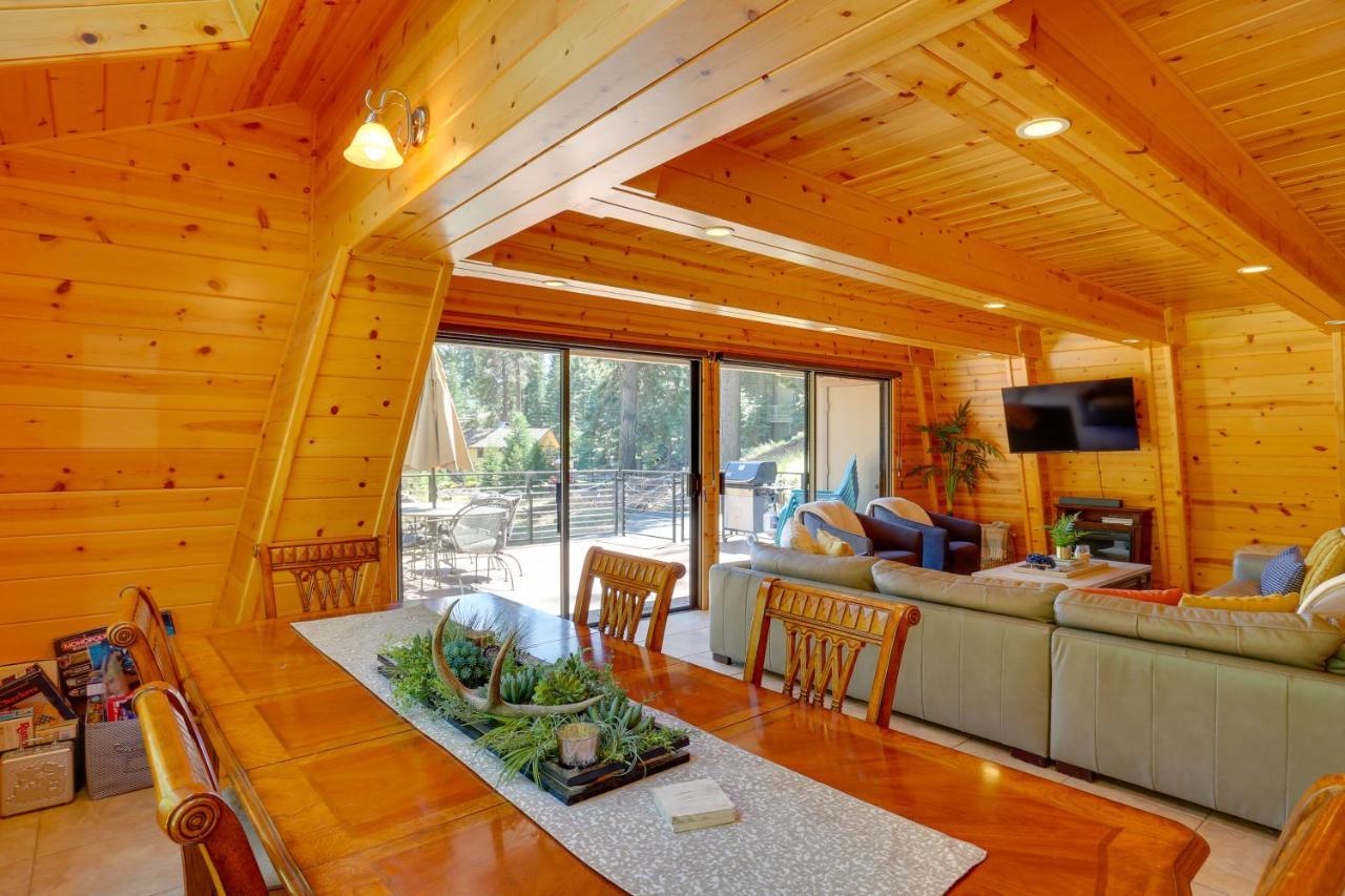 Westwood Lakefront Cabin With Hot Tub And Boat Dock! Exterior photo