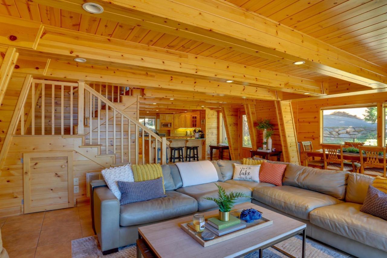 Westwood Lakefront Cabin With Hot Tub And Boat Dock! Exterior photo