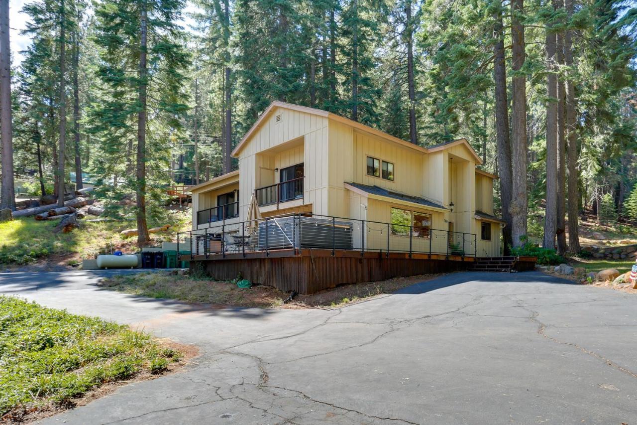 Westwood Lakefront Cabin With Hot Tub And Boat Dock! Exterior photo